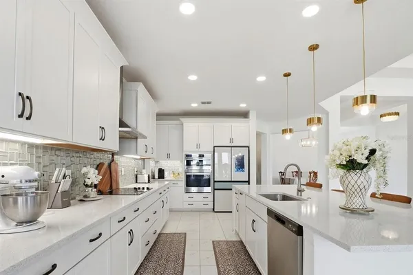 $1,195,000 | 7073 Graybrook Drive, Wesley Chapel, FL 33545