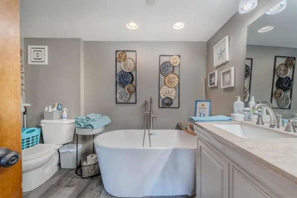 $425,000 | 1545 Arboretum Drive, Unit 201, Oshkosh, WI 54901