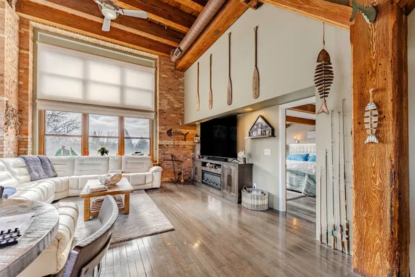 $425,000 | 1545 Arboretum Drive, Unit 201, Oshkosh, WI 54901