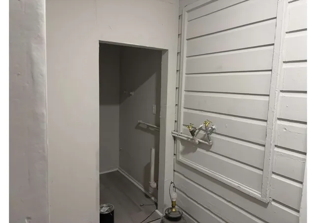 a view of walk in closet