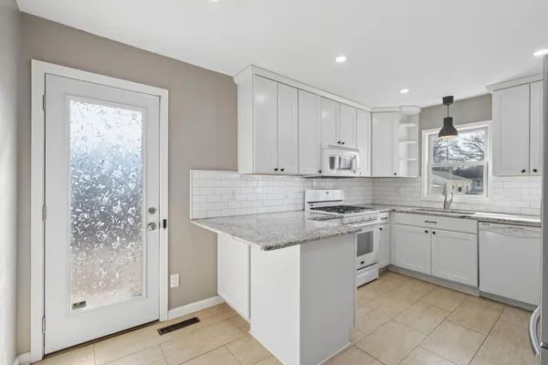$419,900 | 3347 Utah Avenue South, St. Louis Park, MN 55426