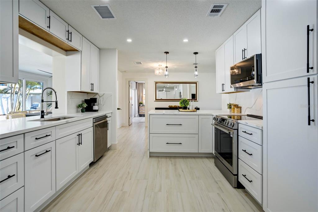 115 13th Street Belleair Beach, FL 33786 - Photo 8 of 25