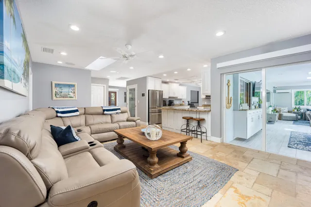 $870,000 | 3771 Southeast Fairway West, Stuart, FL 34997