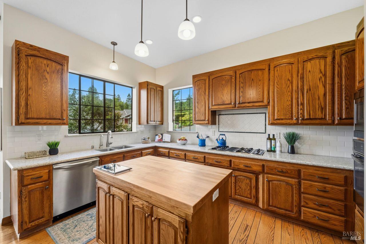3541 Foxwood Place Santa Rosa, CA 95405 - Photo 26 of 72