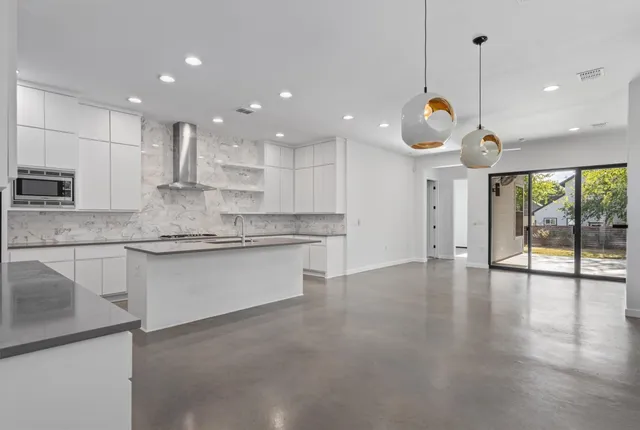 $809,900 | 1107 Taulbee Lane, Unit B, Austin, TX 78757