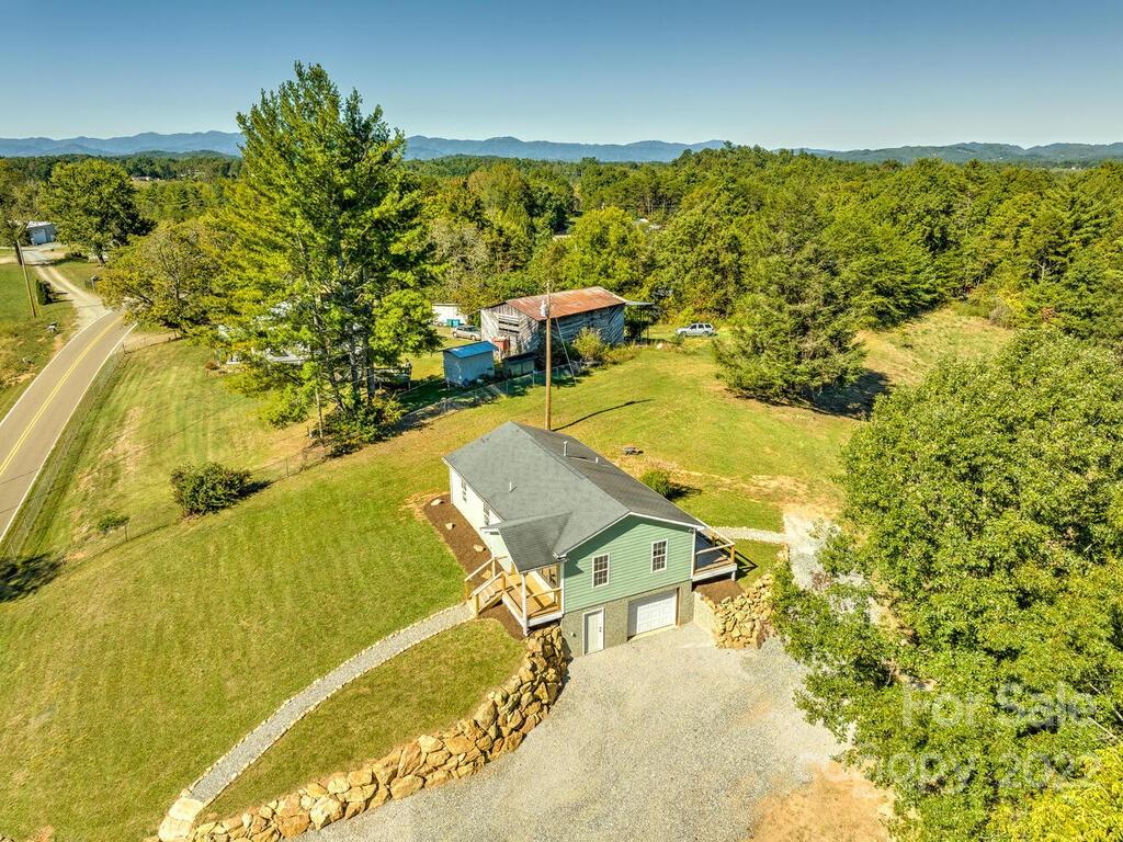 241 Locust Grove Road Weaverville, NC 28787 - Photo 5 of 45 Gallery Image 5