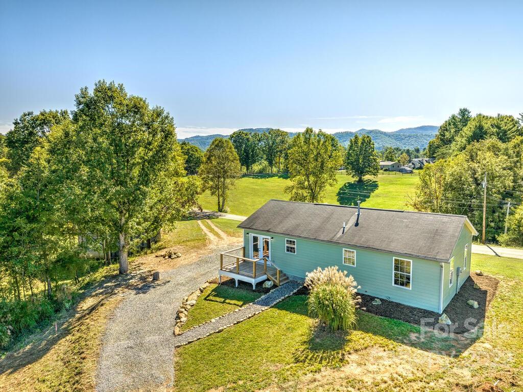 241 Locust Grove Road Weaverville, NC 28787 - Photo 9 of 45 Gallery Image 9