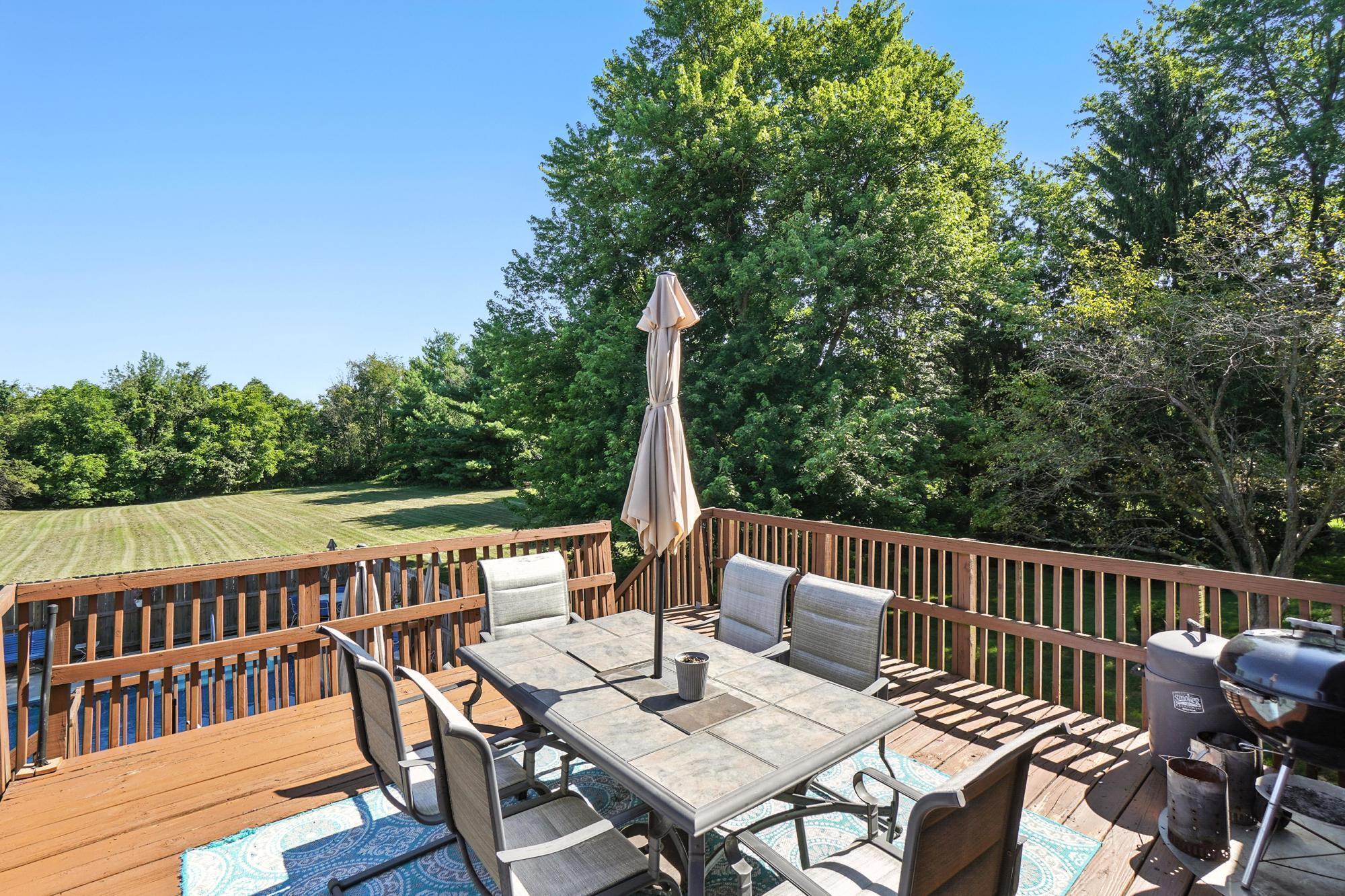 288 Penry Road Delaware, OH 43015 - Photo 28 of 36 Upper level deck
