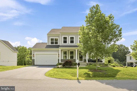 $1,170,000 | 18120 Ridgewood Place, Round Hill, VA 20141
