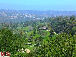 2274 Canyonback Road Los Angeles, CA 90049 - Photo 1 of 1