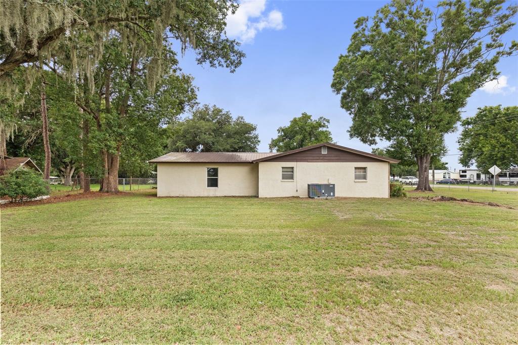 2803 East Trapnell Road Plant City, FL 33566 - Photo 44 of 58