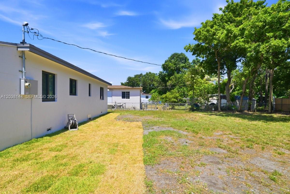 1480 Northeast 150th Street Miami, FL 33161 - Photo 26 of 30