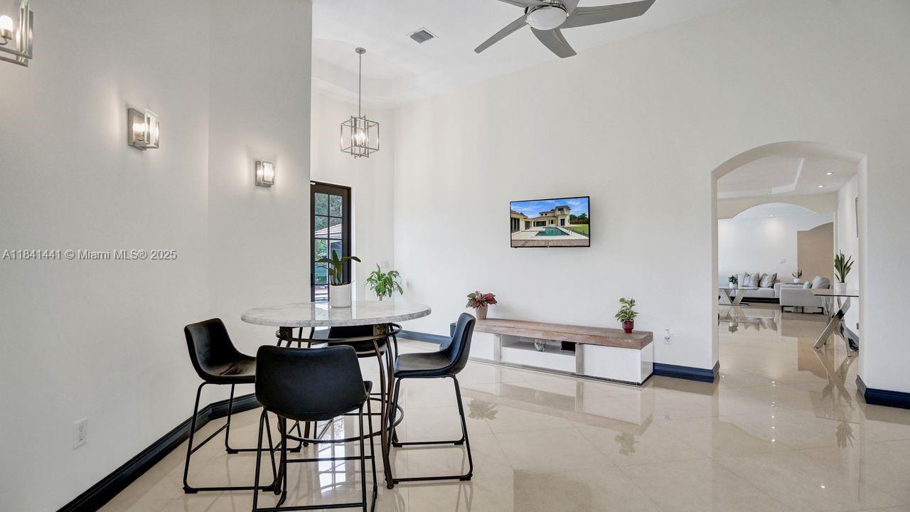 3311 Southwest 118th Terrace Davie, FL 33330 - Photo 22 of 95