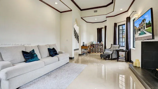 $2,295,000 | 3311 Southwest 118th Terrace, Davie, FL 33330