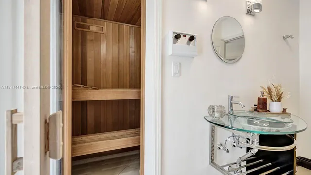 $2,295,000 | 3311 Southwest 118th Terrace, Davie, FL 33330