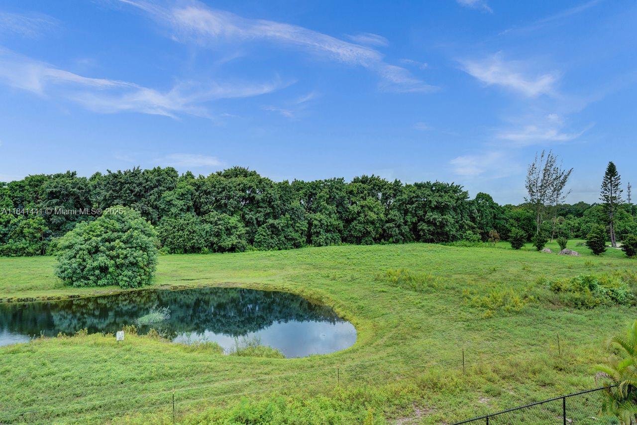 3311 Southwest 118th Terrace Davie, FL 33330 - Photo 64 of 95