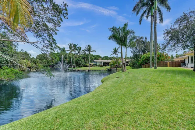 $2,295,000 | 3311 Southwest 118th Terrace, Davie, FL 33330