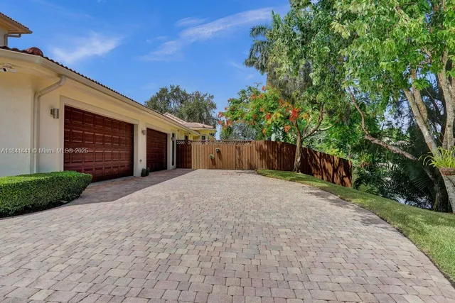 $2,295,000 | 3311 Southwest 118th Terrace, Davie, FL 33330