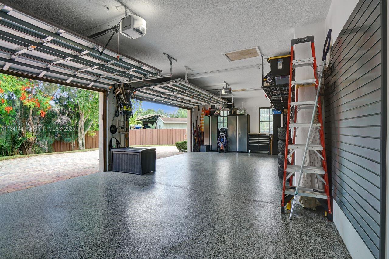 3311 Southwest 118th Terrace Davie, FL 33330 - Photo 76 of 95