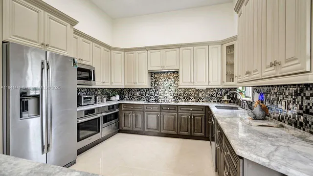 $2,295,000 | 3311 Southwest 118th Terrace, Davie, FL 33330