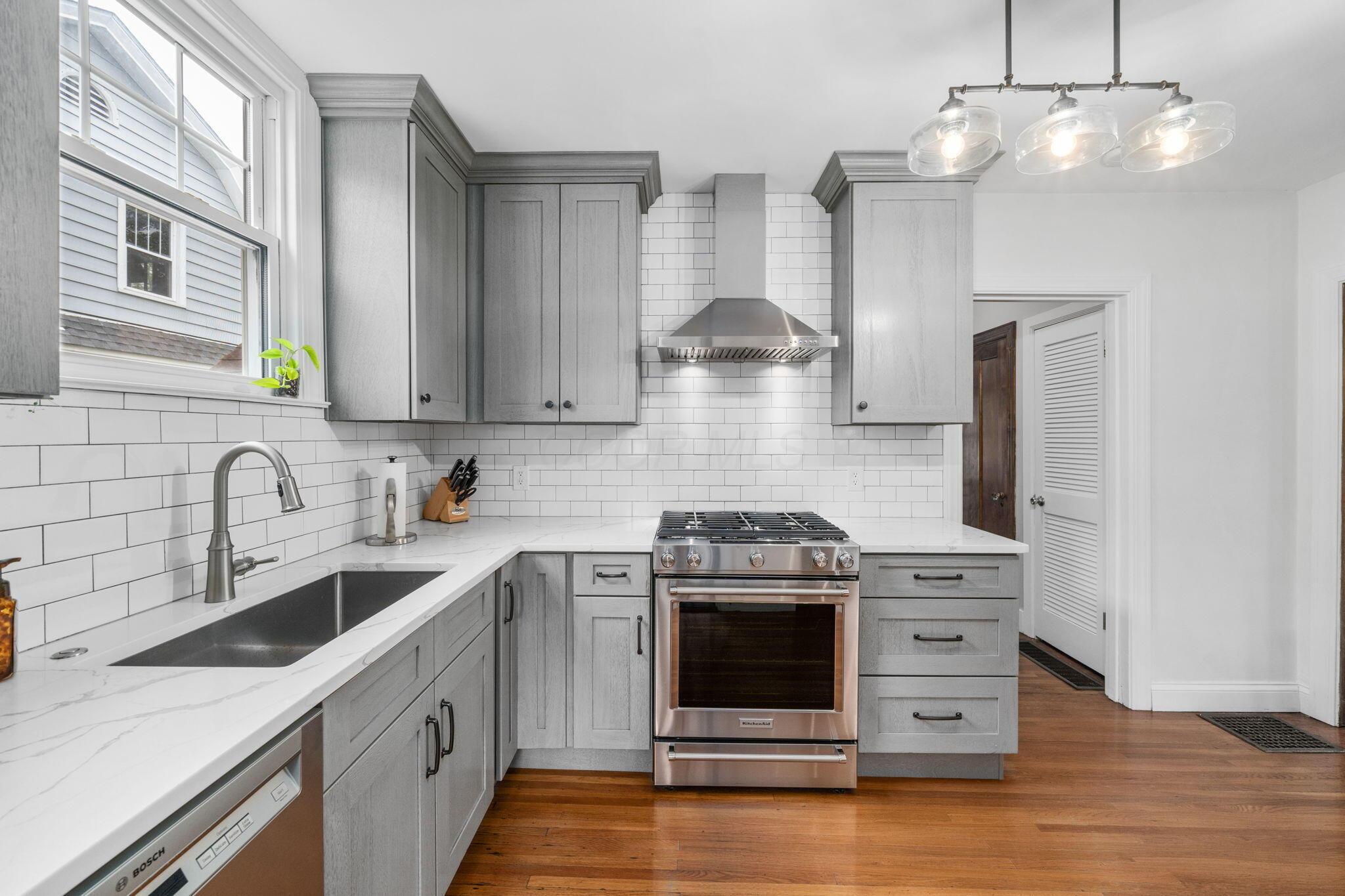 115 North Cassingham Road Columbus, OH 43209 - Photo 23 of 70 KITCHEN