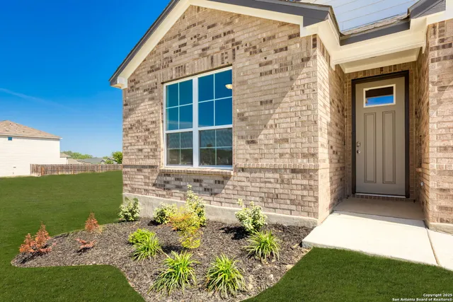 $439,999 | 7317 Walkers Loop, Live Oak, TX 78233