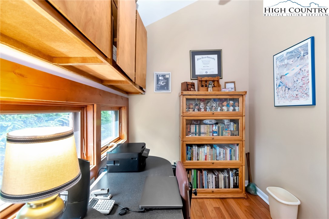 314 Heather Street Boone, NC 28607 - Photo 25 of 50 a living room with furniture and a window