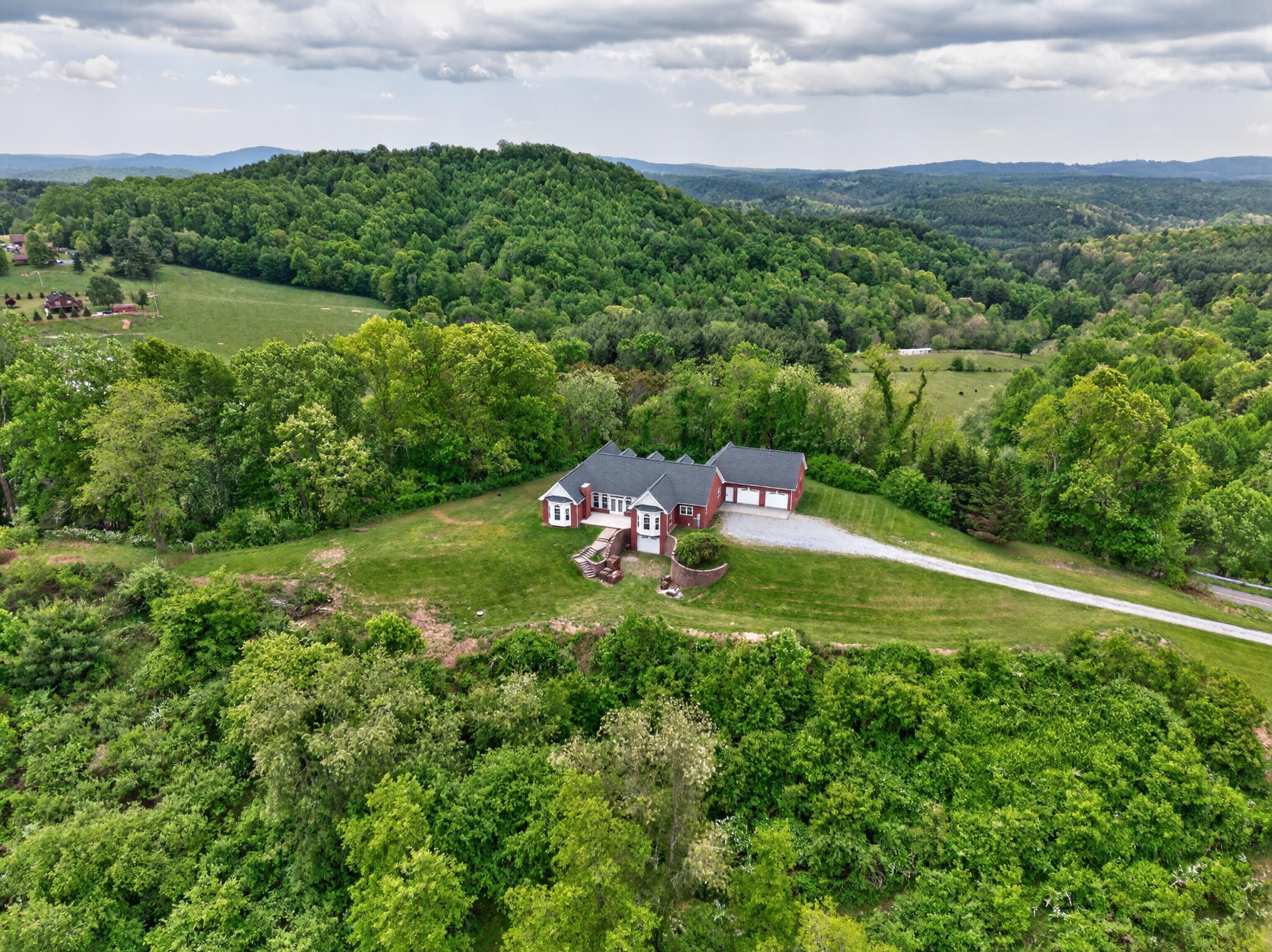 217 Indian Valley Road Willis, VA 24380 - Photo 107 of 120 willis-102