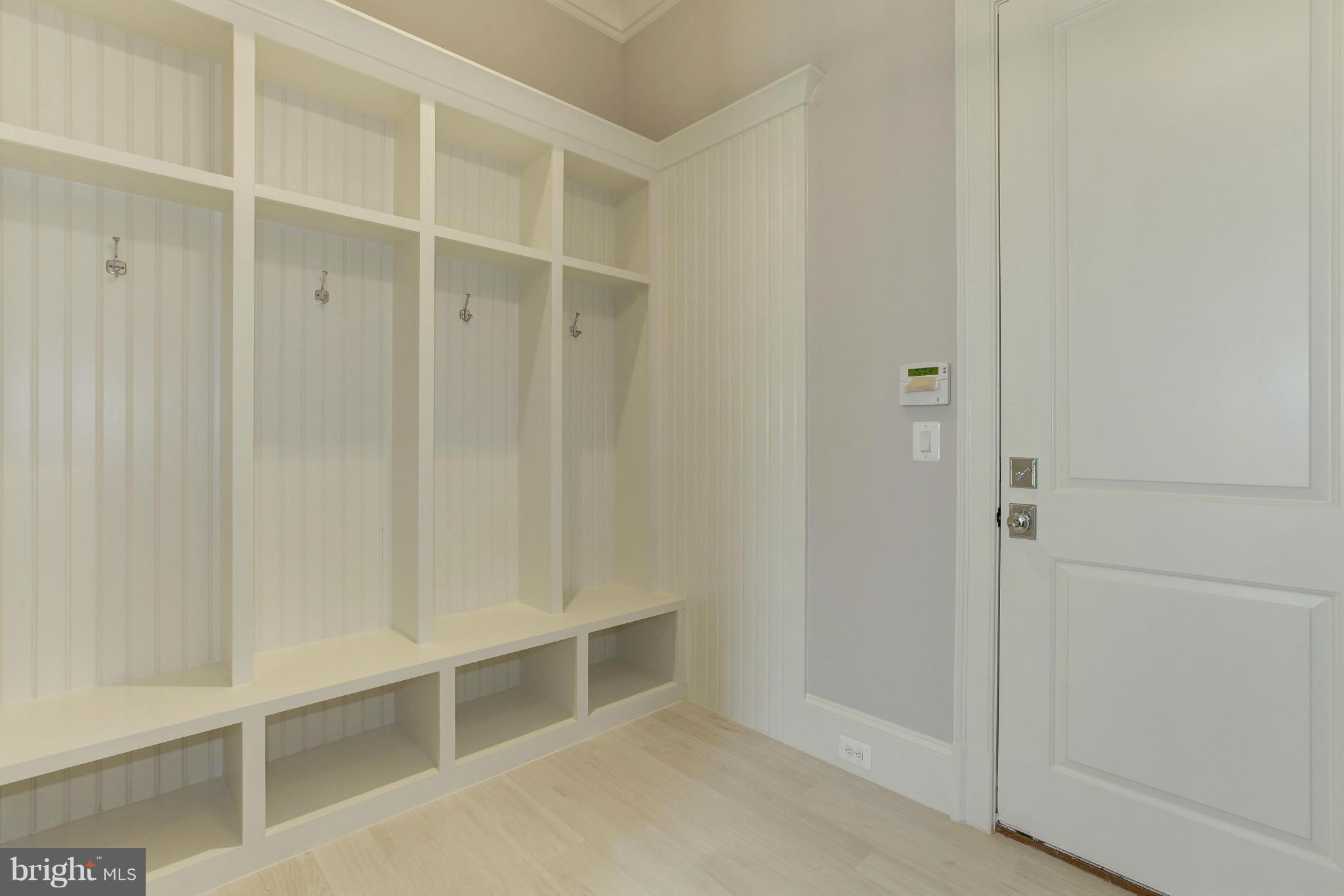 9502 Brooke Drive Bethesda, MD 20817 - Photo 15 of 30 Interior (General)