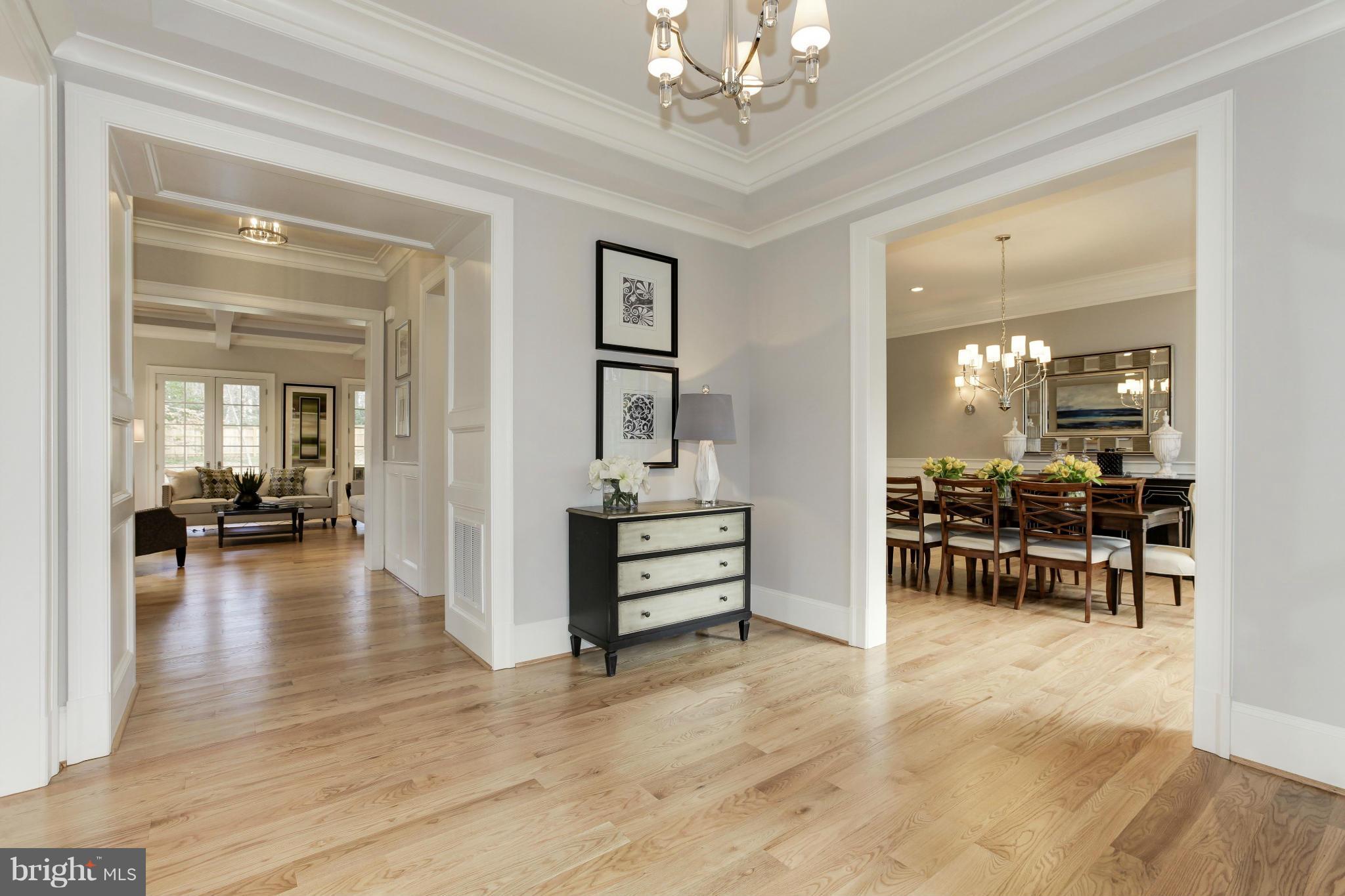 9502 Brooke Drive Bethesda, MD 20817 - Photo 4 of 30 Interior (General)