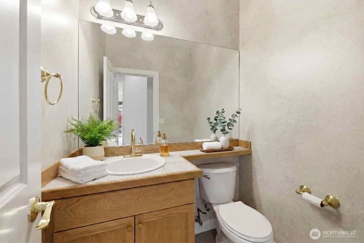 2005 Northeast 35th Place Renton, WA 98056 - Photo 15 of 27