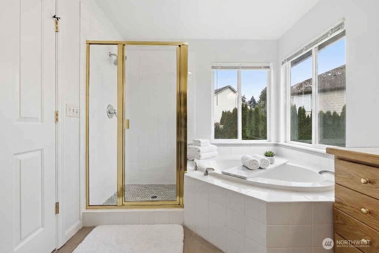 2005 Northeast 35th Place Renton, WA 98056 - Photo 19 of 27