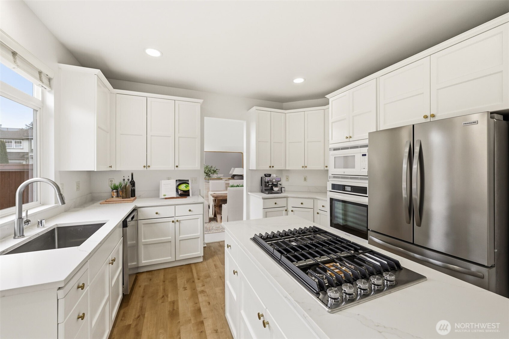 2005 Northeast 35th Place Renton, WA 98056 - Photo 7 of 27