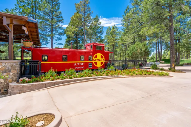 $2,300,000 | 2649 South Bluebird Court, Flagstaff, AZ 86005