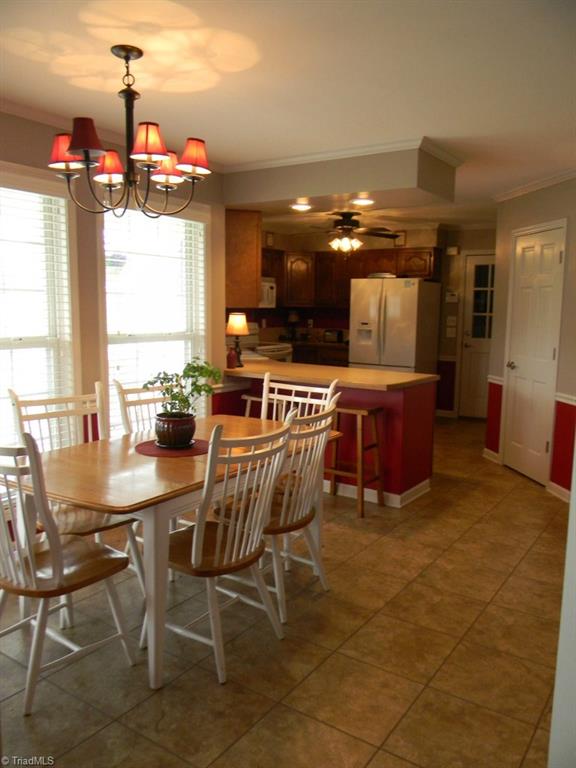681 Ridgeway Lane Lexington, NC 27295 - Photo 2 of 24 Gallery Image 2