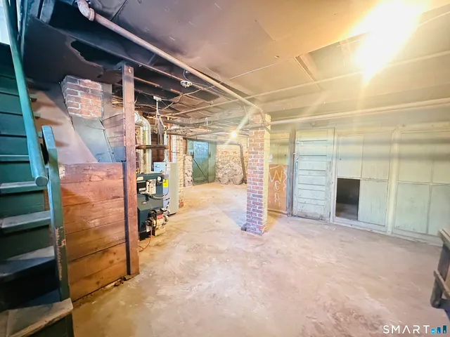 $285,000 | 2 Parkmore Street, New Britain, CT 06051