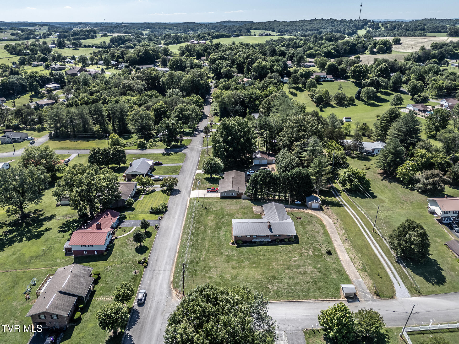 970 Sioux Trail Greeneville, TN 37743 - Photo 15 of 66 970SiouxTrailG_051