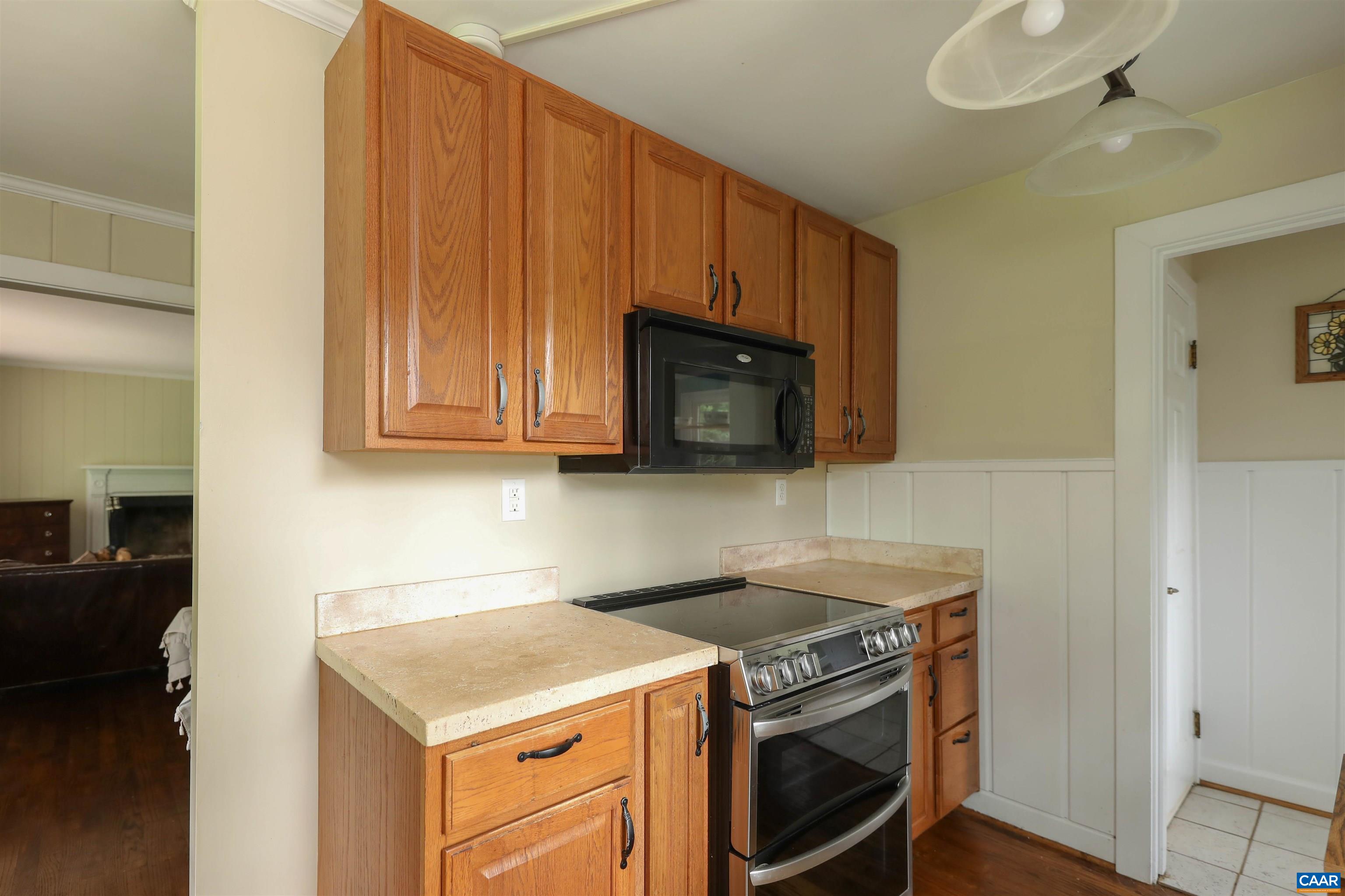 2659 Scottsville Road Charlottesville, VA 22902 - Photo 8 of 40 Gallery Image 8