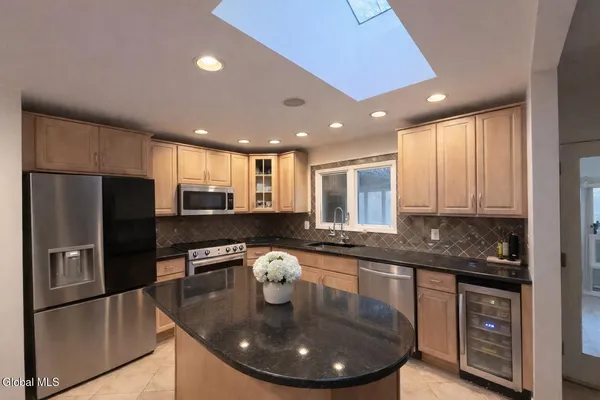 $399,000 | 57 Brockley Drive, Bethlehem, NY 12054