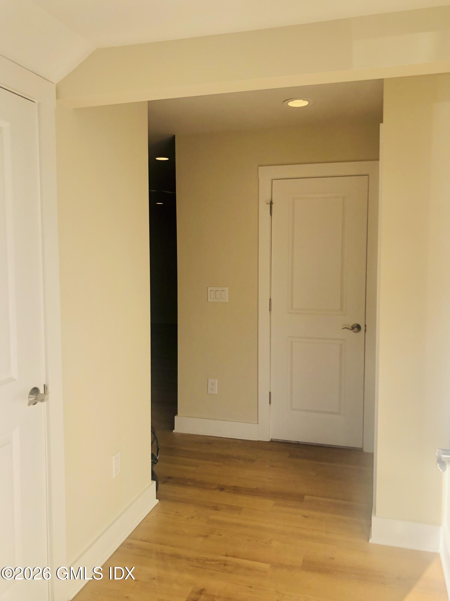 180 Hamilton Avenue, Unit C Greenwich, CT 06830 - Photo 2 of 15 IMG_4063