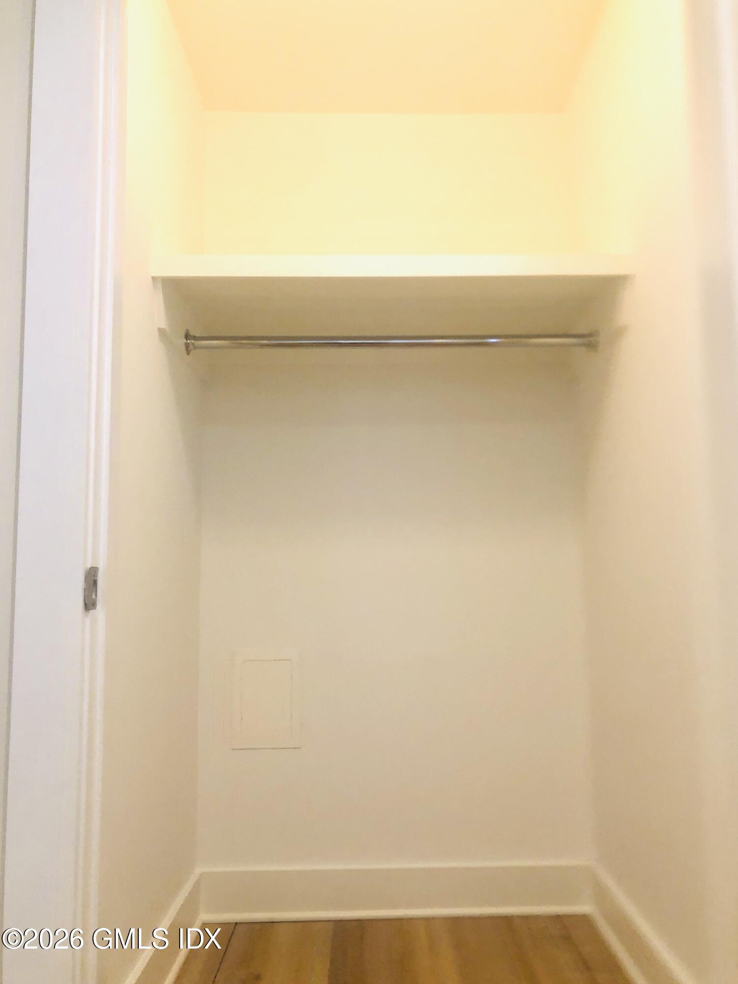 180 Hamilton Avenue, Unit C Greenwich, CT 06830 - Photo 6 of 15 IMG_4067