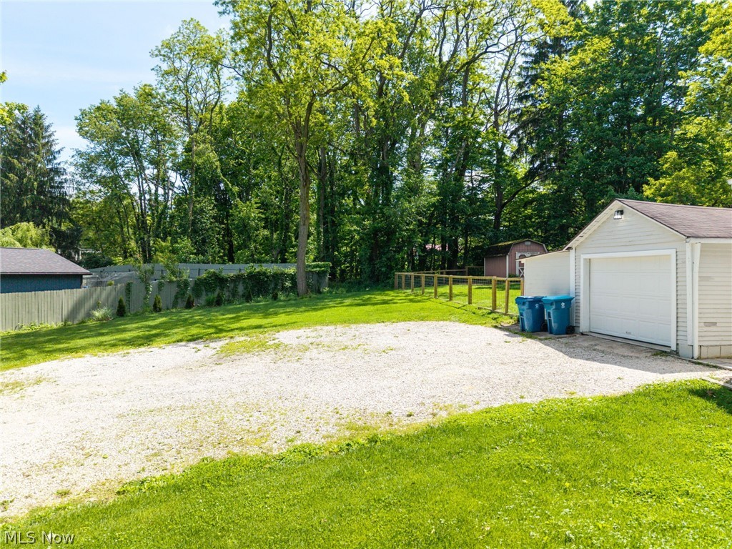 3510 Wadsworth Road Norton, OH 44203 - Photo 3 of 40