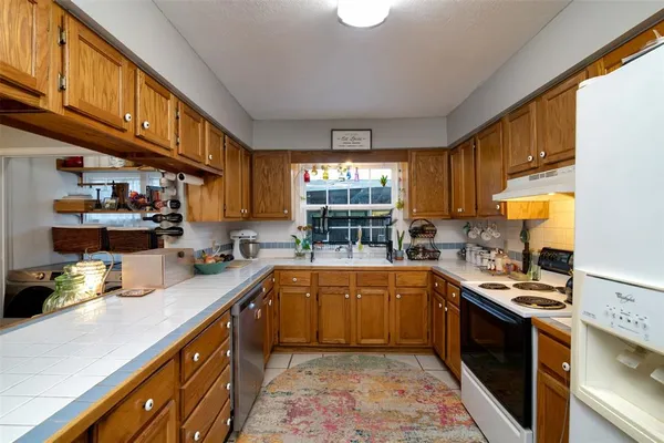 $1,950 | 415 A Marietta Street, Denton, TX 76201