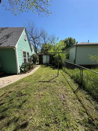 $1,950 | 415 A Marietta Street, Denton, TX 76201