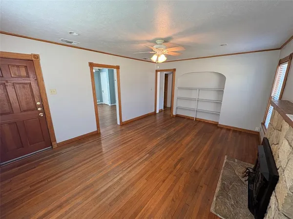 $1,950 | 415 A Marietta Street, Denton, TX 76201