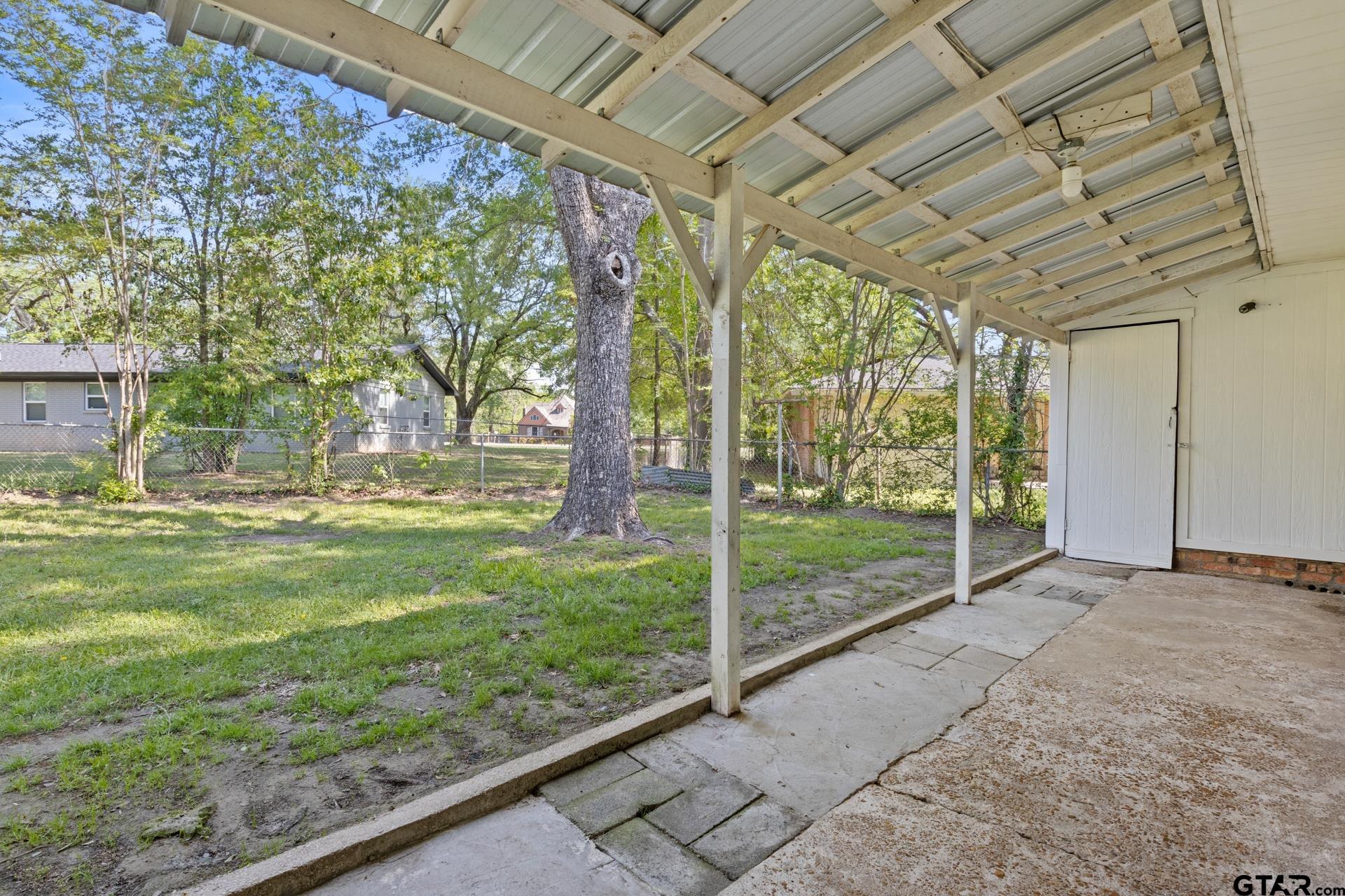 101 Candy Drive Pittsburg, TX 75686 - Photo 36 of 40
