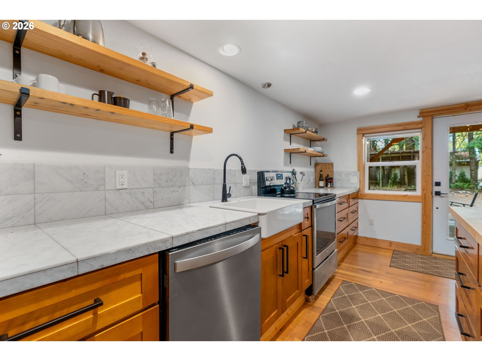 1002 Jessup Road Bingen, WA 98605 - Photo 23 of 43 Gallery Image 23