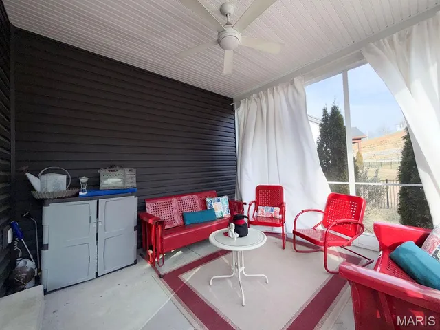 $629,900 | 1810 Gardina Drive, Festus, MO 63028