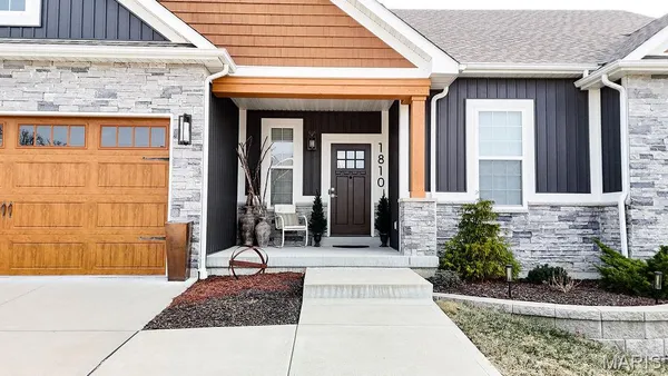 $629,900 | 1810 Gardina Drive, Festus, MO 63028