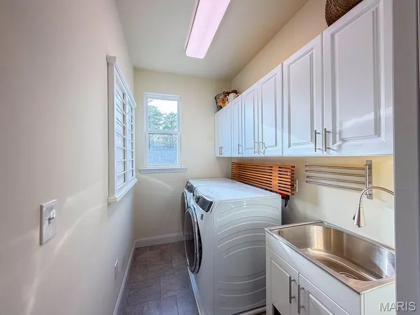 $629,900 | 1810 Gardina Drive, Festus, MO 63028